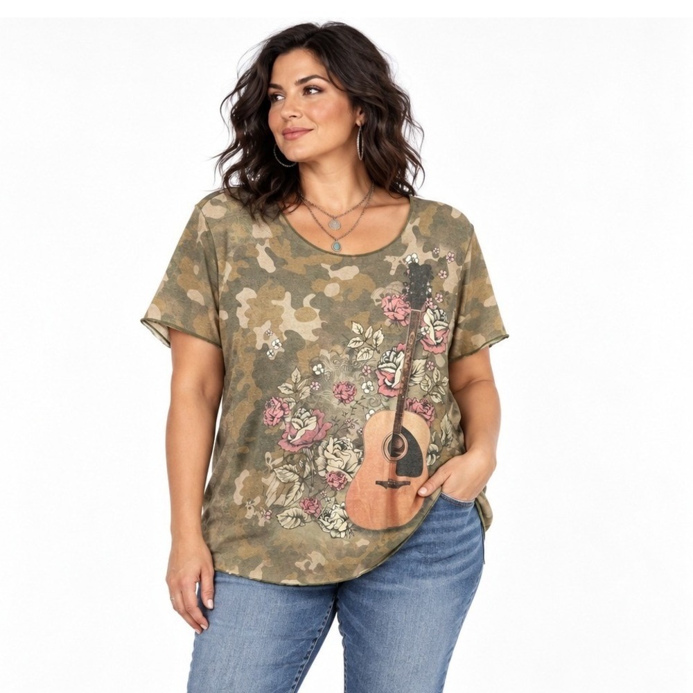 Camo Guitar Roses T Shirt Women's XL Country Western Grunge Floral Cowgirl